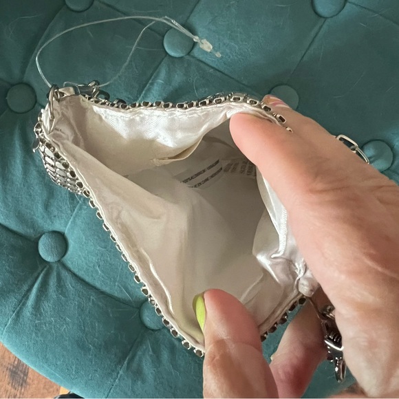 NWOT Urban Outfitters Cleo Chainmail Crossbody Bag Cell Phone - Picture 11 of 14